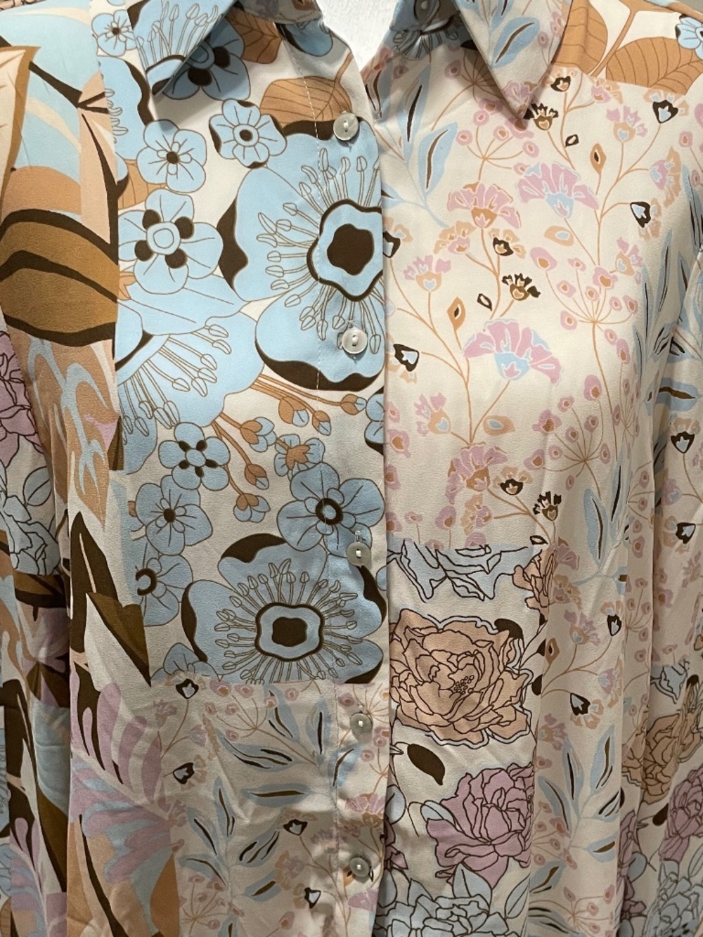 Floral button down - Picture 2 of 2